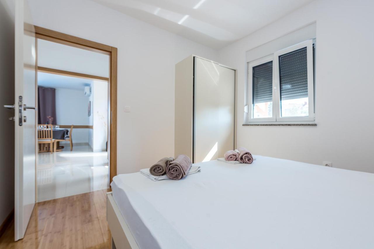 Villa Jadrija Beach Sibenik Exterior photo